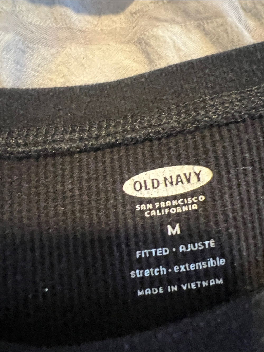 Old Navy Black Ribbed Long-Sleeve Scoop Neck Top - Picture 3 of 3